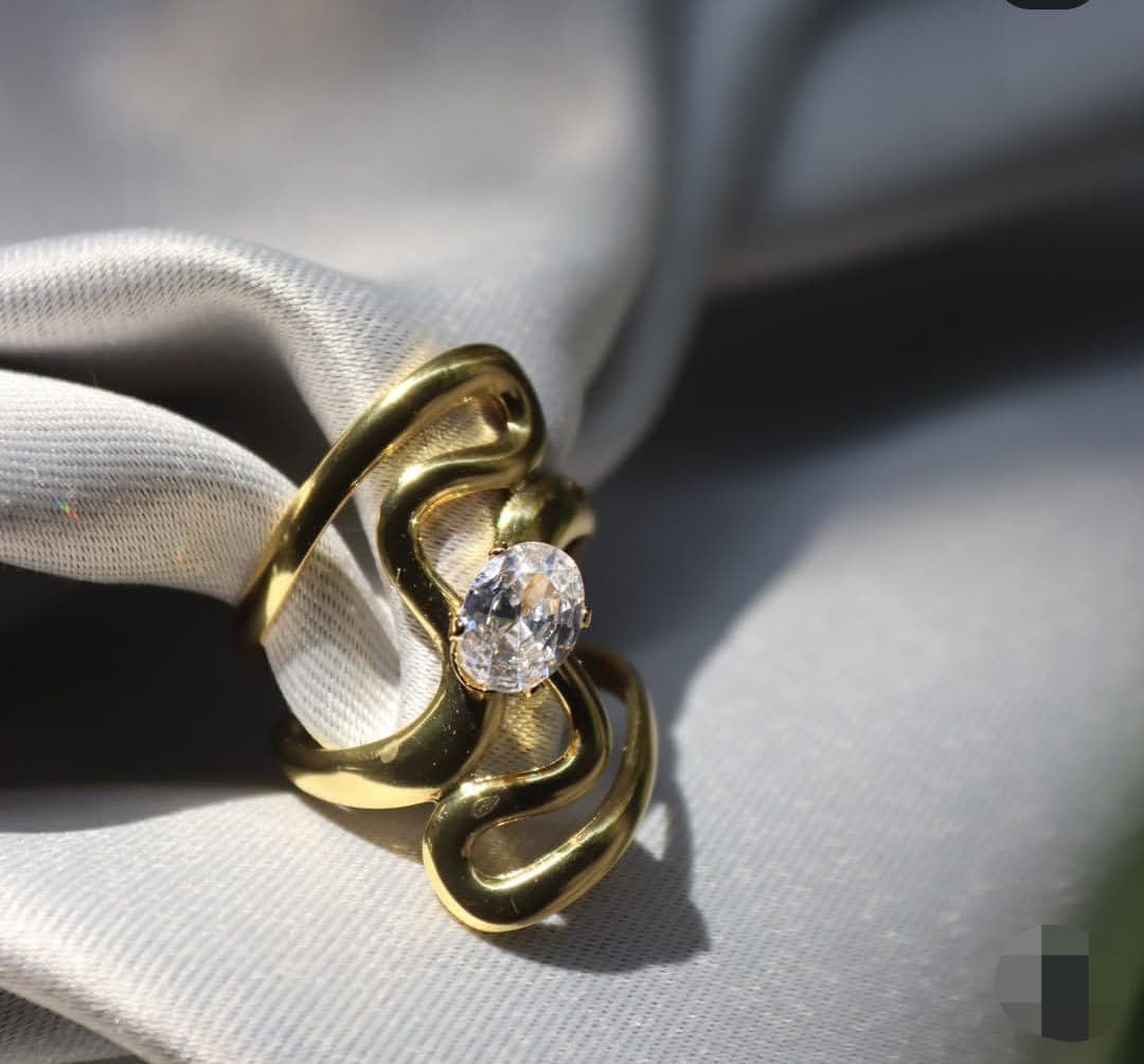 Riverine Ring — Oval Wave Band