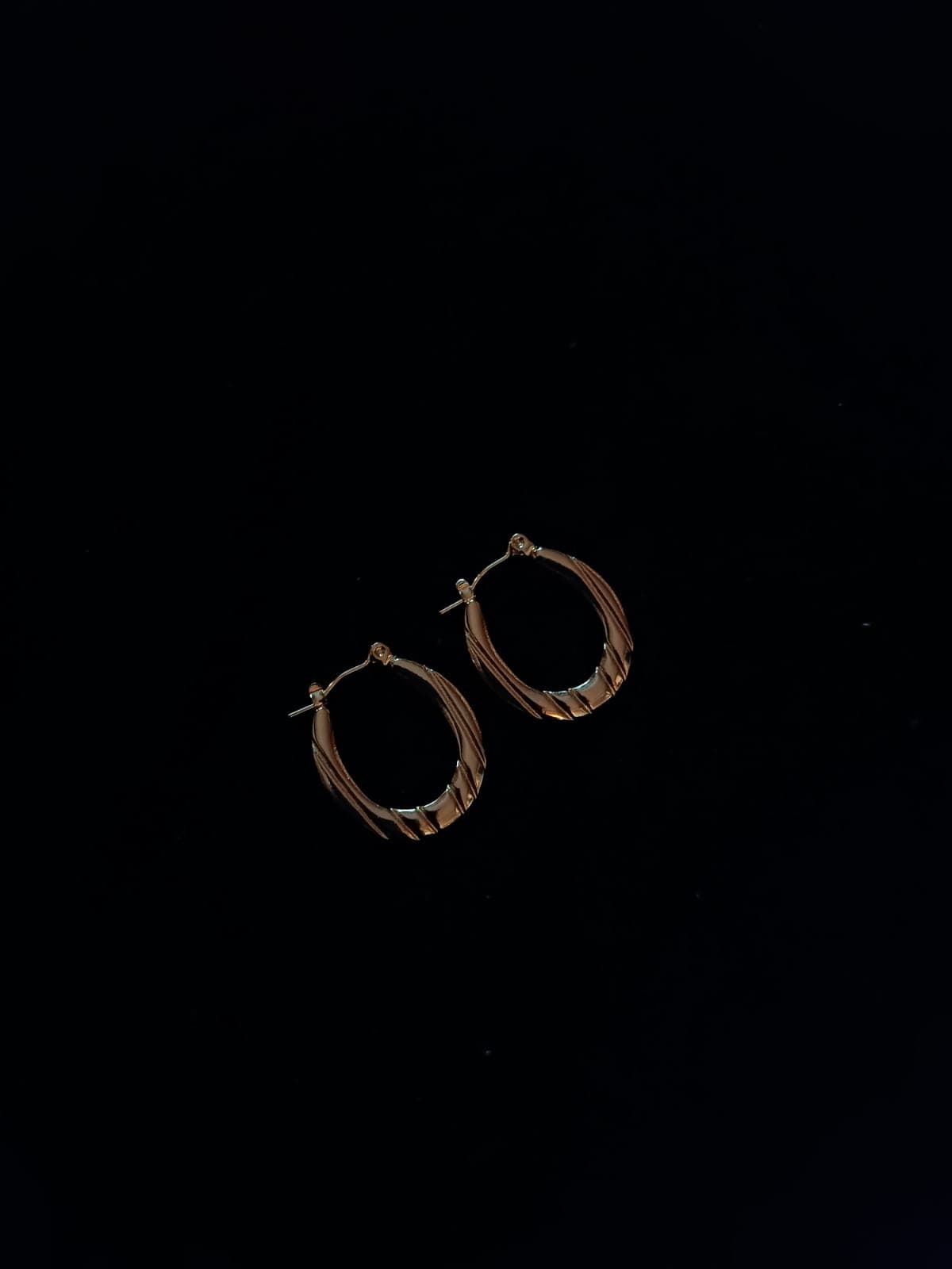 Ribbed Oval Gold Hoops