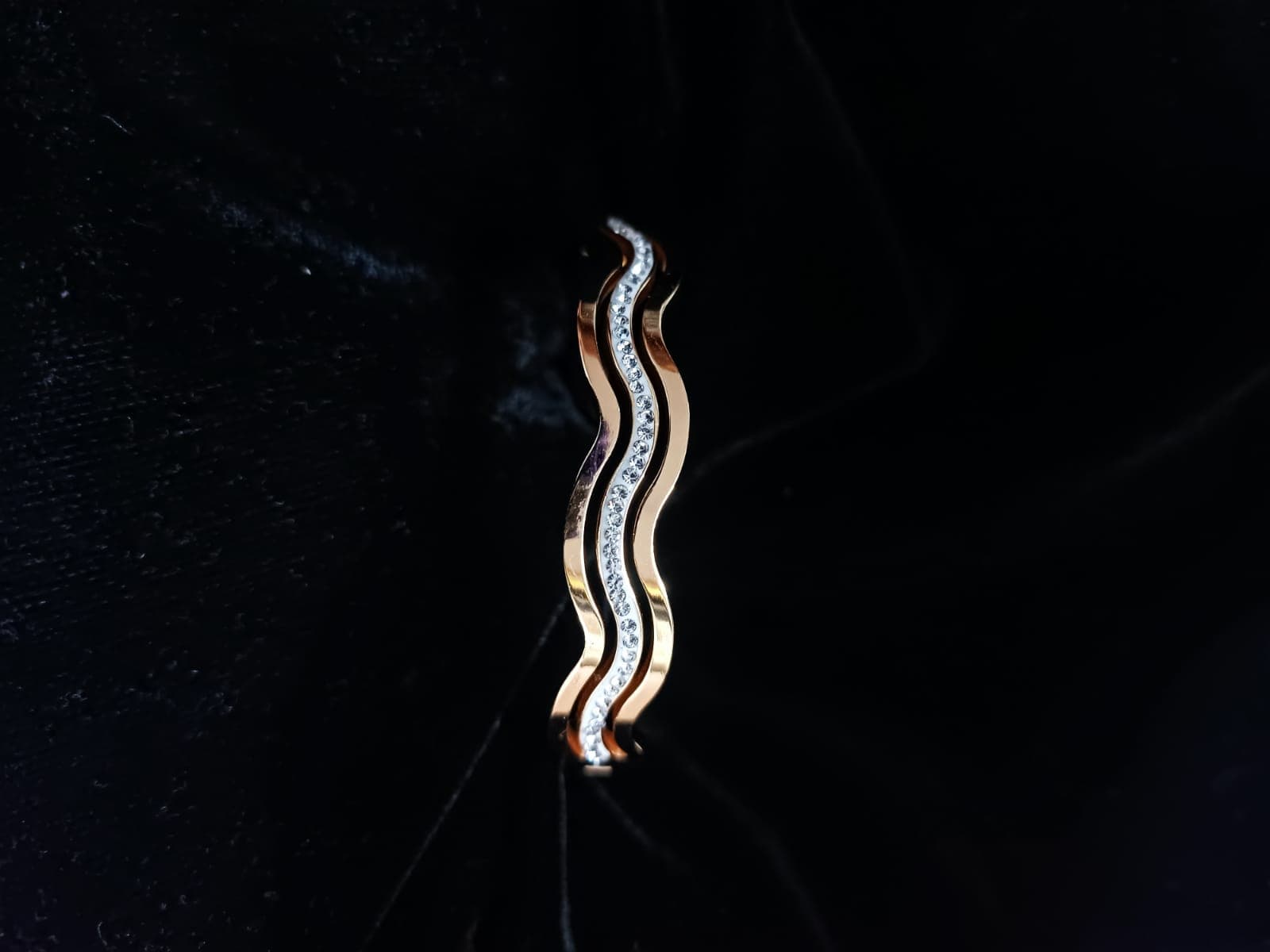 Pavé Wave Nail Cuff